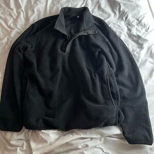 Uniqlo black sweater